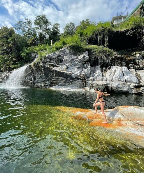 Michelle Ellyse Schlaman sexy onlyfans