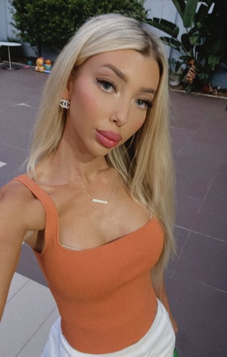 liilybelle onlyfans nude