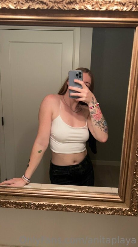 Anita Playa onlyfans naked pics