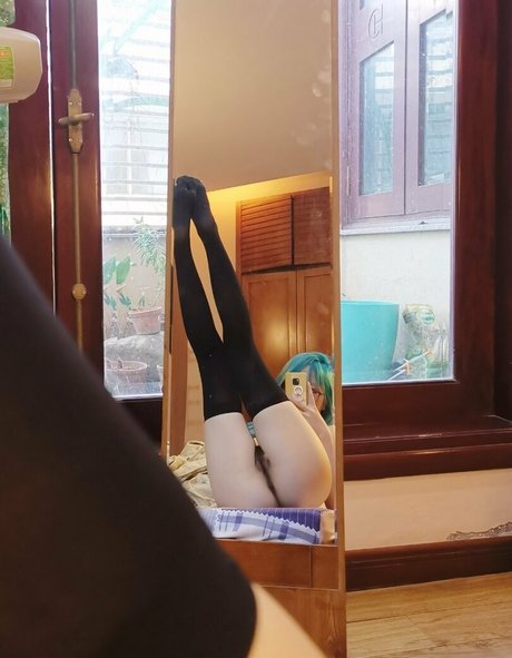 naughtyveggie naked on onlyfans