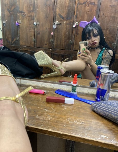 hollyhendrix_ onlyfans leak xxx