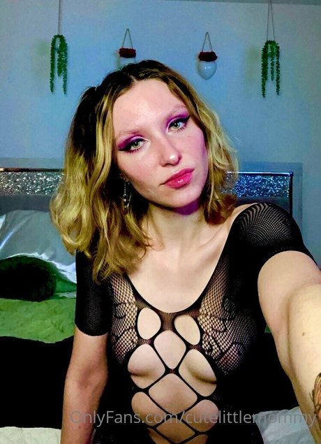 cutelittlemommy only fans.