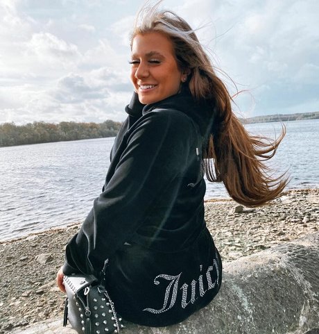 Beth G onlyfans leak ass