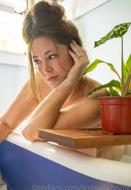 Lindsay Geektron nude leaked onlyfans