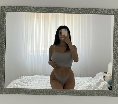 mikitty y onlyfans nudes