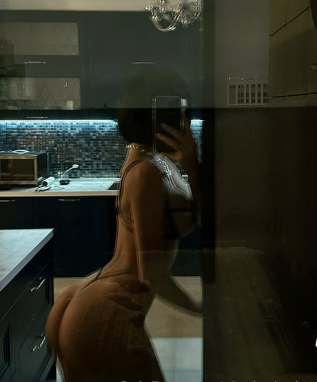 olyalyalyalya onlyfans nudes leak