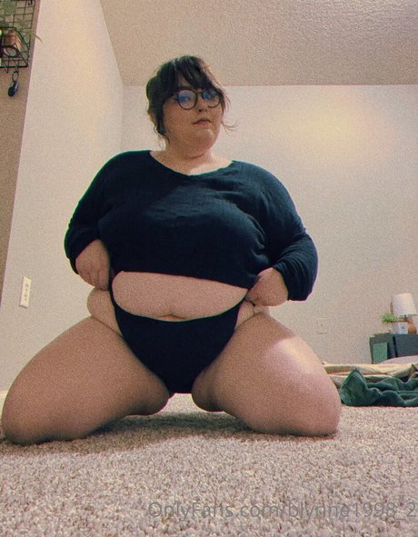 blynne1998 2 onlyfans free content