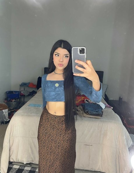 cyberiariley naked onlyfans