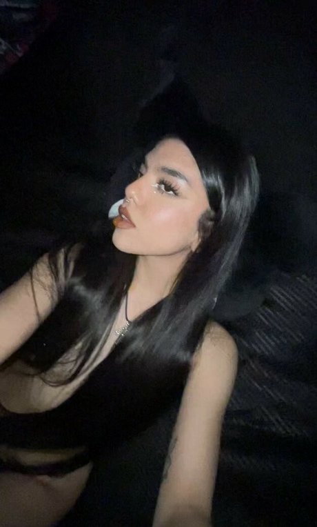 cyberiariley nude only fans