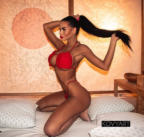 Adriane Linn onlyfans naked