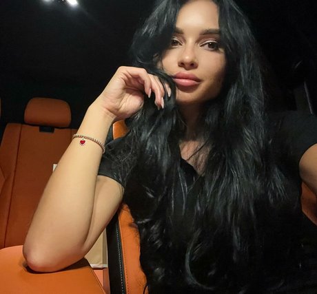 Elaina Judith topless onlyfans