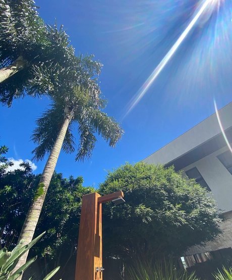 Anah Elisa onlyfans creator