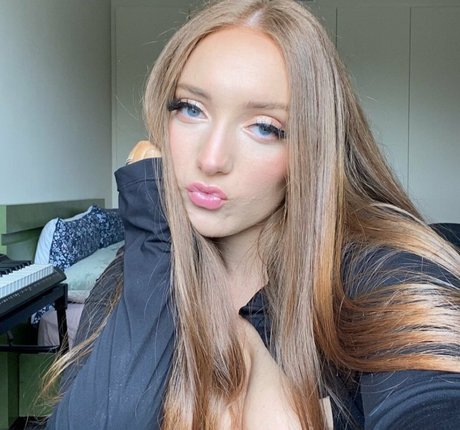 Dannielle Ashurst onlyfans naked leaks