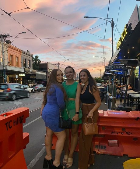 Dannielle Ashurst onlyfans strip