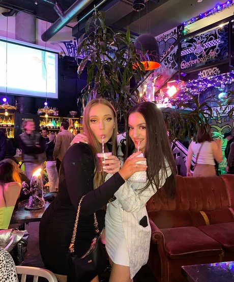 Dannielle Ashurst pics onlyfans