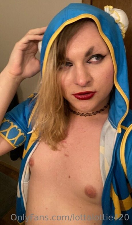 lottalottie420 only fans naked