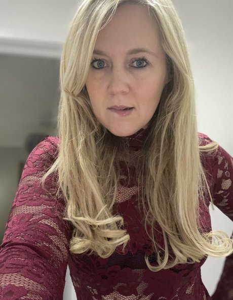 stepmommyfantasy only fans nude leaks