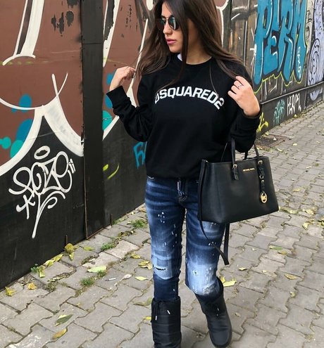 Meshi Malka onlyfans pics