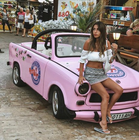 Meshi Malka onlyfans leak naked