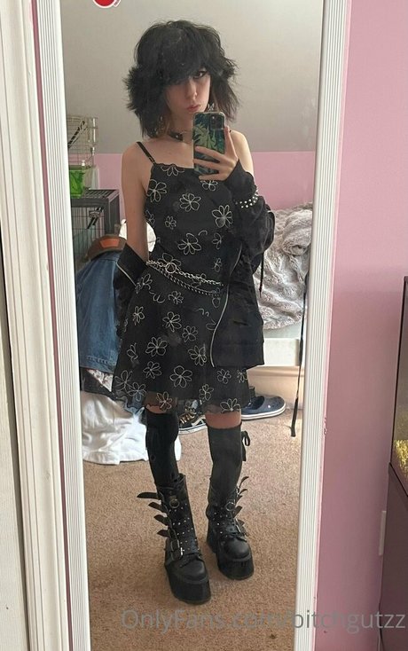 bitchgutzz onlyfans leake
