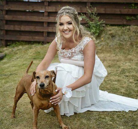 Katherine H onlyfans striptease