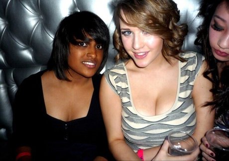 Maton Twins Profile pic