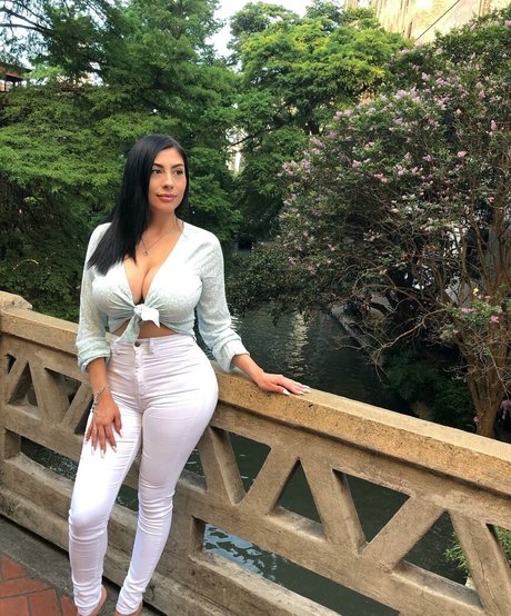 Michelle Balderrama desnuda onlyfans