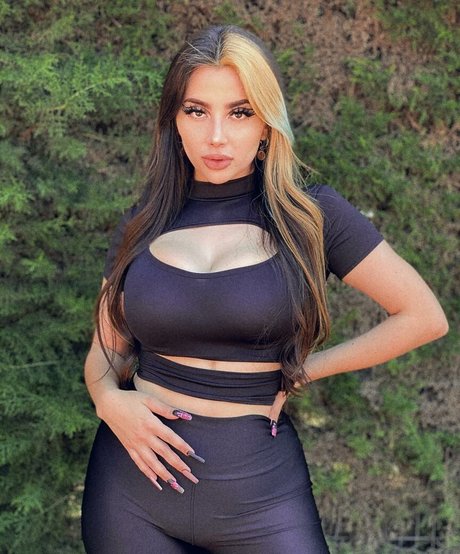 Vai Monroe onlyfans nude pics