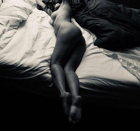 Sensual Hottie onlyfans leaked.