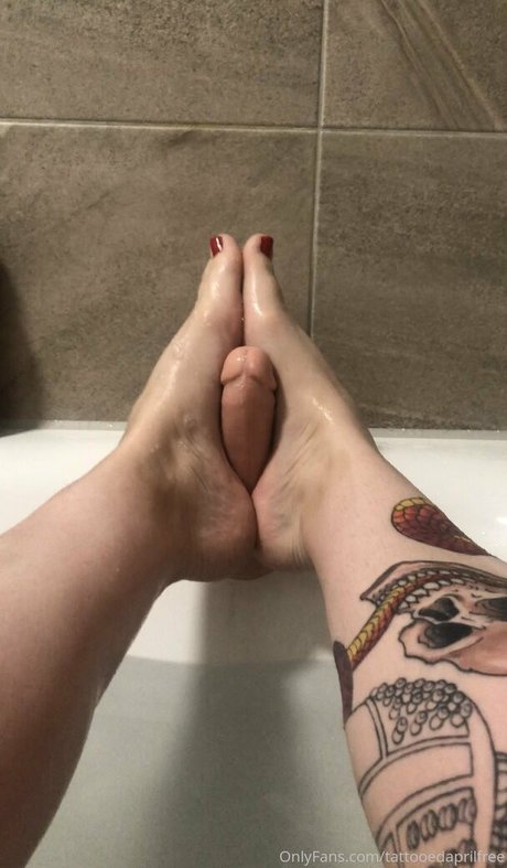 tattooedaprilfree onlyfans pic