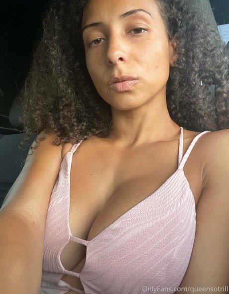 QueenSoTrill onlyfans model