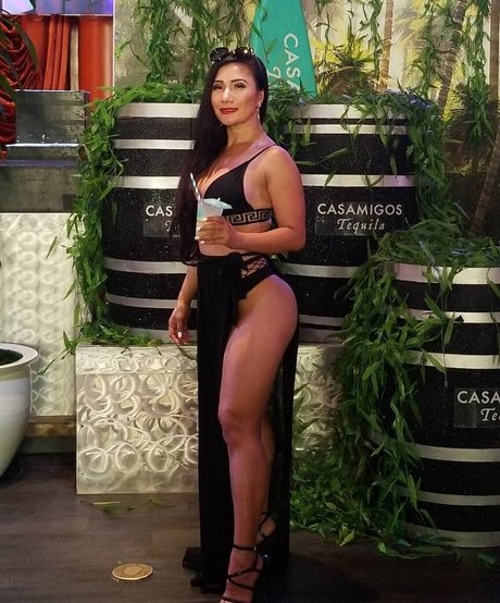 Tina Kham naked onlyfans pics