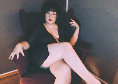 ebony solo onlyfans hot sexy artwork