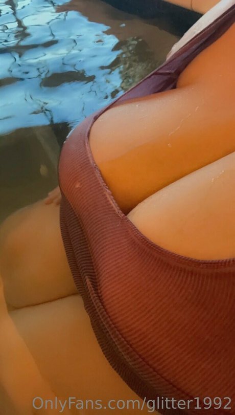 glitter1992 nude onlyfans porn