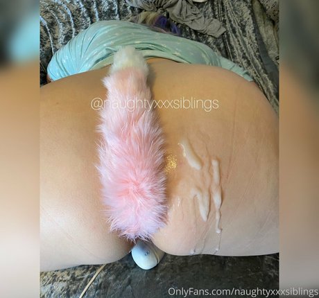 naughtyxxxsiblings onlyfans content