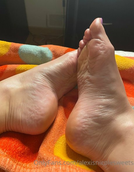 alexisnicolesweets leaked onlyfans