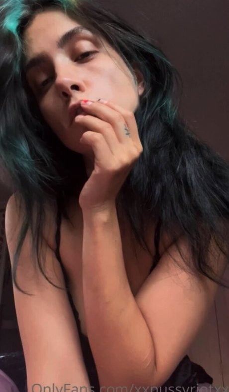 Nadya Tolokonnikova onlyfans nudes