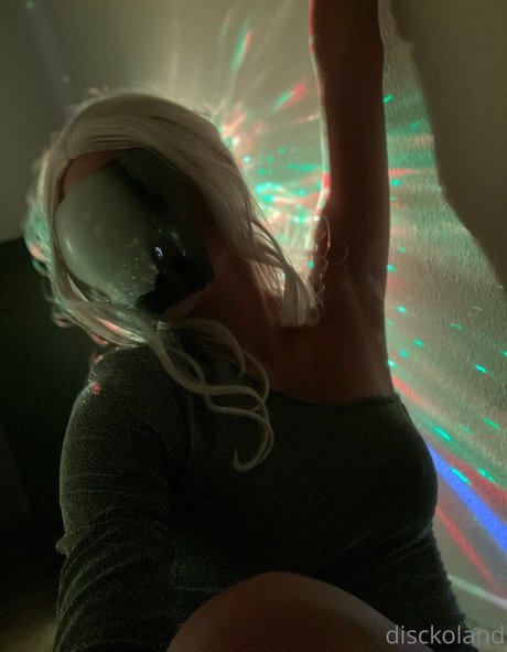 disckoland onlyfans model photos