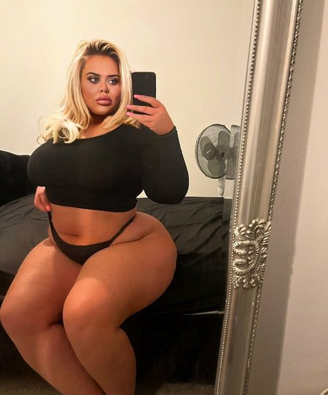 Susannah Elizabeth onlyfans leaked sex