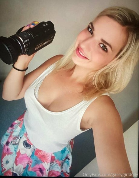 gassygirldolly naked onlyfans leaked