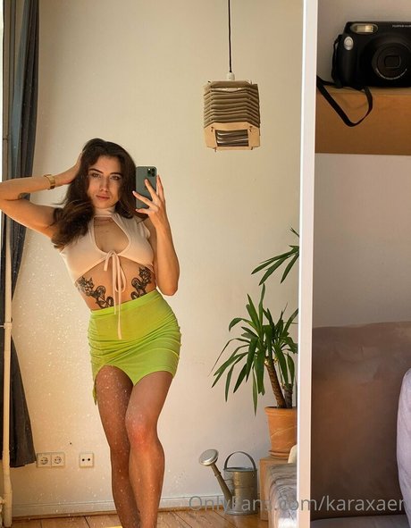 karaxaen onlyfans ass