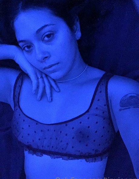 tinyjennn onlyfans nude