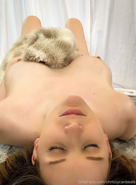 chrissycantwalk nudes onlyfans