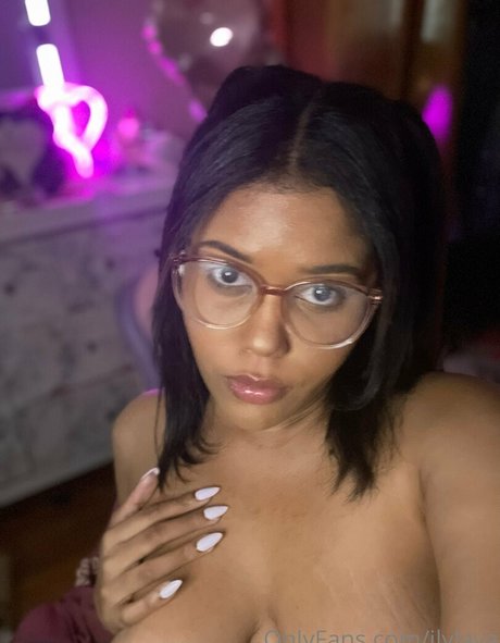 wholelottalaya naked onlyfans