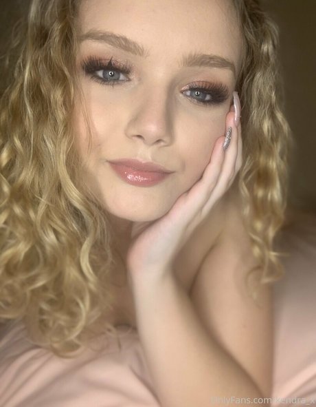 kendra x pics onlyfans