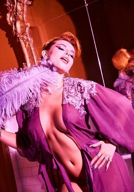 bellathornevip onlyfans naked