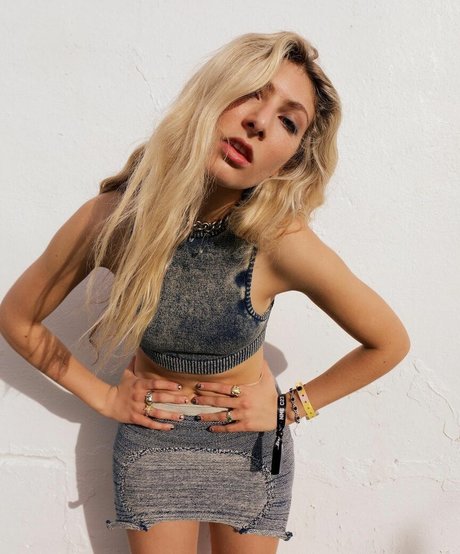 Blu DeTiger onlyfans sexy