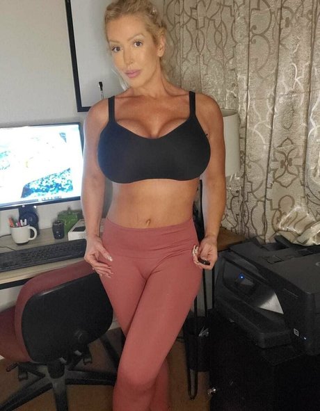 alurajenson2011 nude onlyfans leak