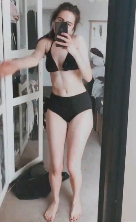 Dodie Clark only fans leak nude