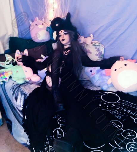 azuzubunnicorn Profile pic